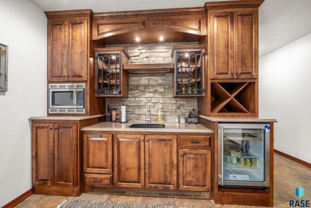 6304 S Callington Cir Circle, Sioux Falls, SD 57108