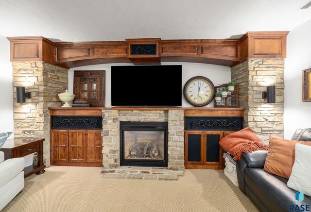 6304 S Callington Cir Circle, Sioux Falls, SD 57108