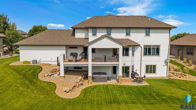 6304 S Callington Cir Circle, Sioux Falls, SD 57108