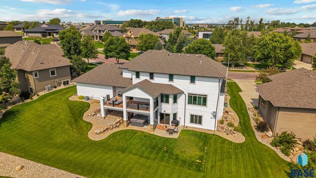 6304 S Callington Cir Circle, Sioux Falls, SD 57108