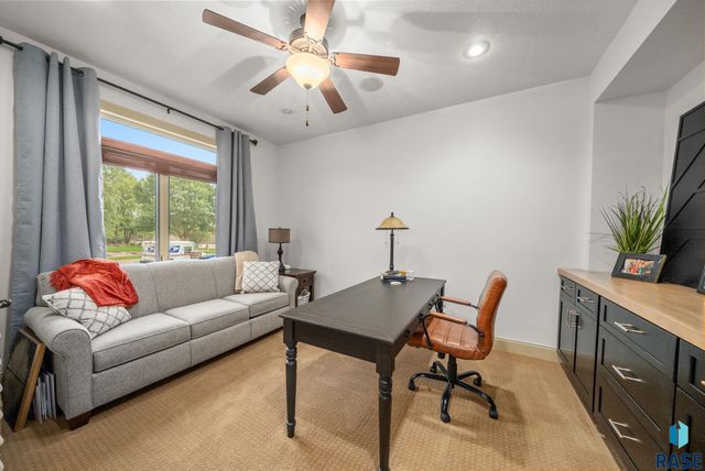 6304 S Callington Cir Circle, Sioux Falls, SD 57108