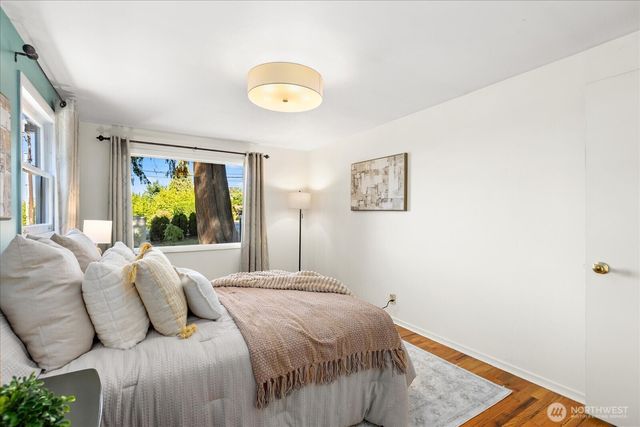 825 NW 180th Street, Shoreline, WA 98177