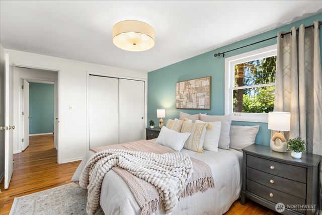 825 NW 180th Street, Shoreline, WA 98177