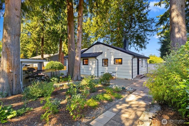 825 NW 180th Street, Shoreline, WA 98177