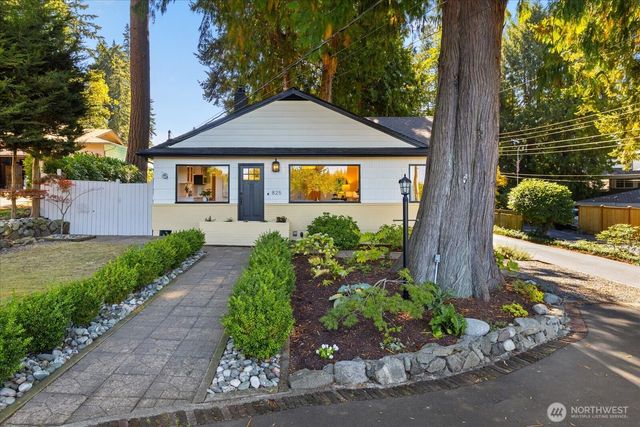 825 NW 180th Street, Shoreline, WA 98177