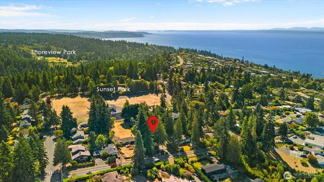 825 NW 180th Street, Shoreline, WA 98177
