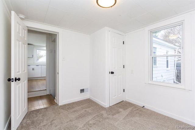 7641 Westminster Avenue, Warren, MI 48091