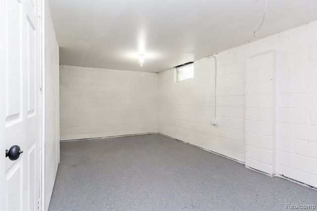 7641 Westminster Avenue, Warren, MI 48091