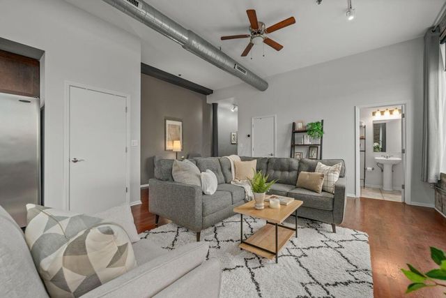 78 E Chestnut Street, 304, Columbus, OH 43215