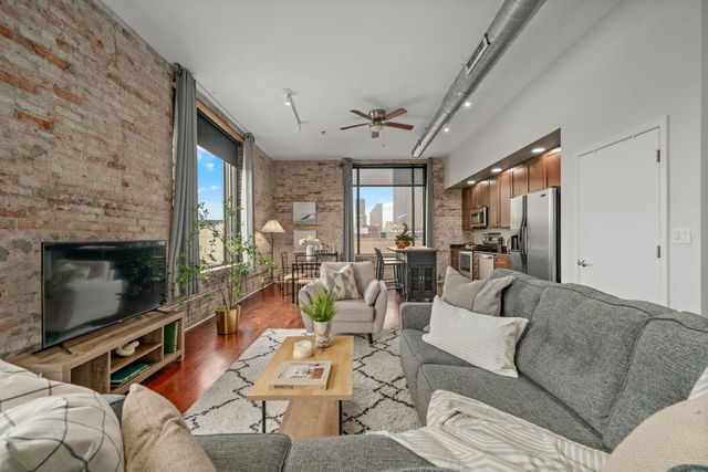 78 E Chestnut Street, 304, Columbus, OH 43215