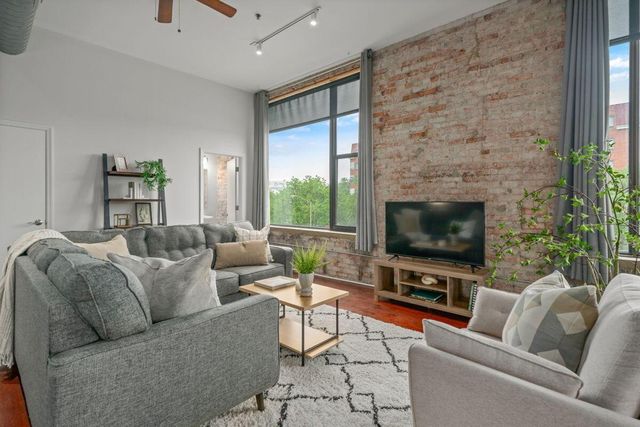 78 E Chestnut Street, 304, Columbus, OH 43215