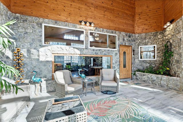 3150 Route W, Anderson, MO 64831