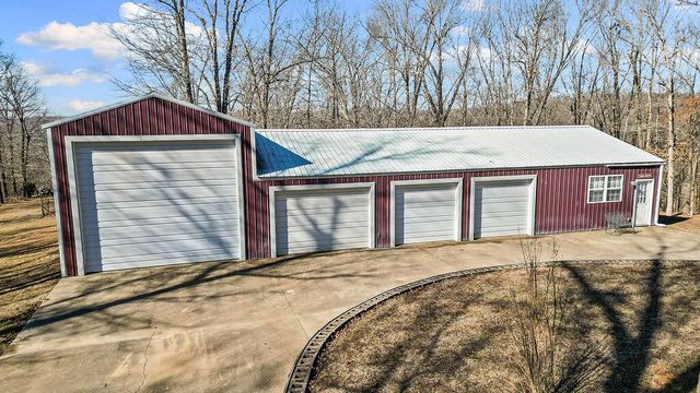 3150 Route W, Anderson, MO 64831