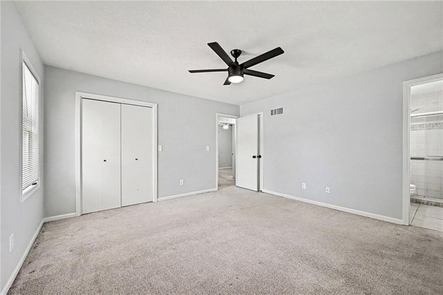 1720 Regency Drive, Kearney, MO 64060