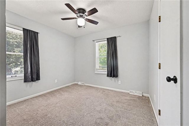 1720 Regency Drive, Kearney, MO 64060