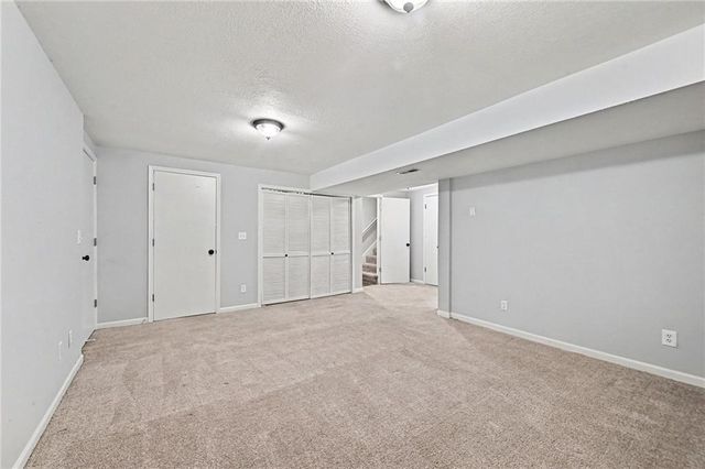 1720 Regency Drive, Kearney, MO 64060