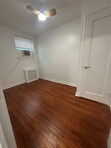 7205 Little Neck Parkway 113B, Glen Oaks, NY 11004