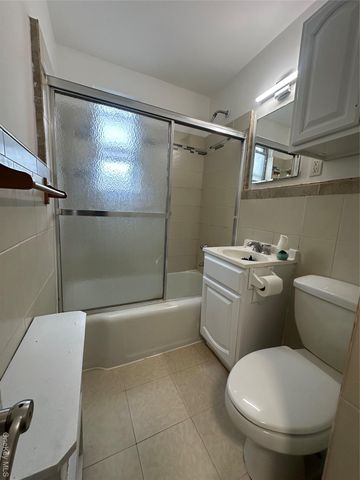 7205 Little Neck Parkway 113B, Glen Oaks, NY 11004