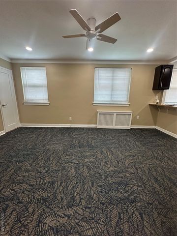 7205 Little Neck Parkway 113B, Glen Oaks, NY 11004