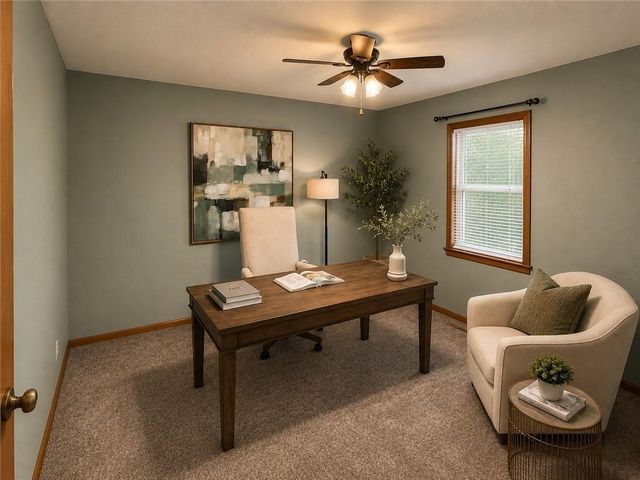 815 Kouns Lane, Edwardsville, KS 66111