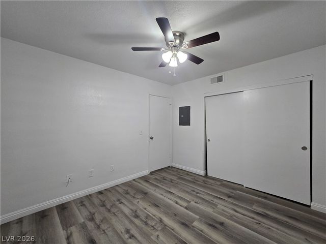 2742 Alicialynn Way A, Las Vegas, NV 89121