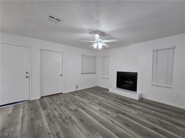 2742 Alicialynn Way A, Las Vegas, NV 89121