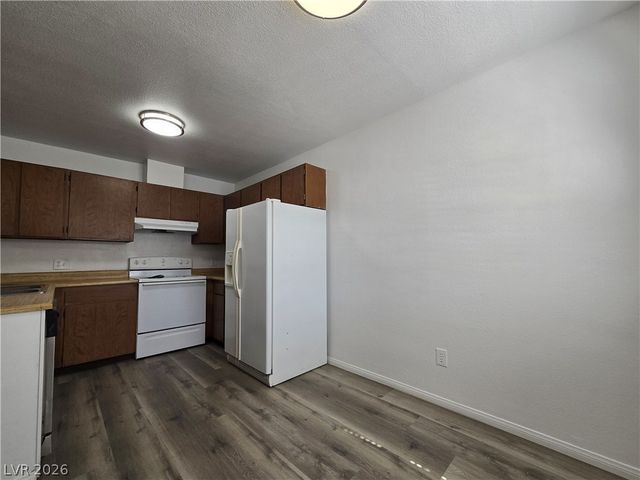 2742 Alicialynn Way A, Las Vegas, NV 89121