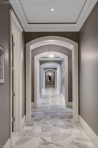 341 Lowell Court, Bloomfield Charter Township, MI 48304