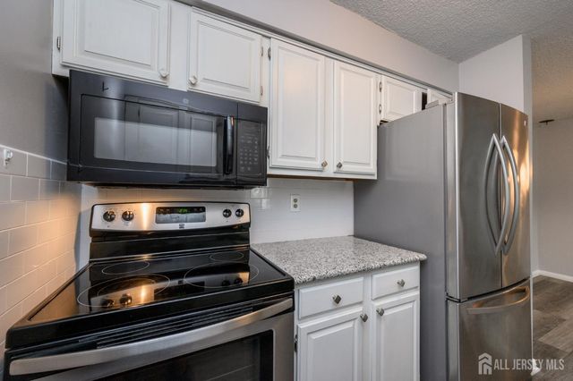2316 Ravens Crest Drive, Plainsboro, NJ 08536