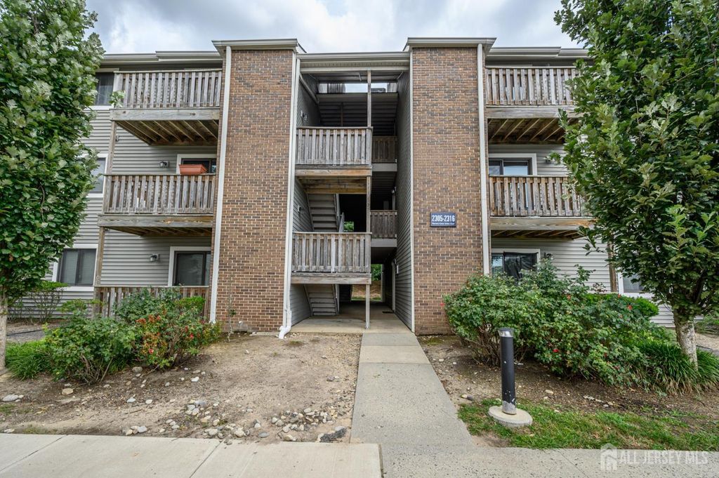 2316 Ravens Crest Drive, Plainsboro, NJ 08536