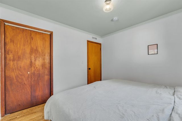 99 Devonshire Street, Ypsilanti, MI 48198