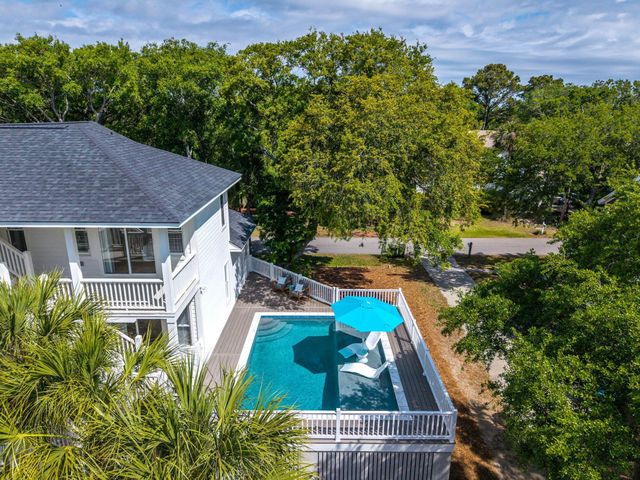 17 Sand Dollar Drive, Isle Of Palms, SC 29451