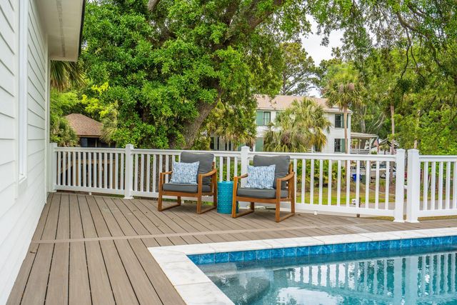 17 Sand Dollar Drive, Isle Of Palms, SC 29451