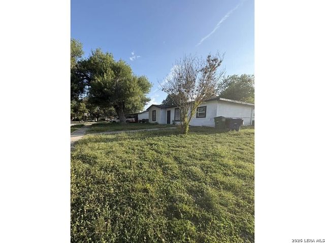 9923 EVENINGWAY DR, San Antonio, TX 78233