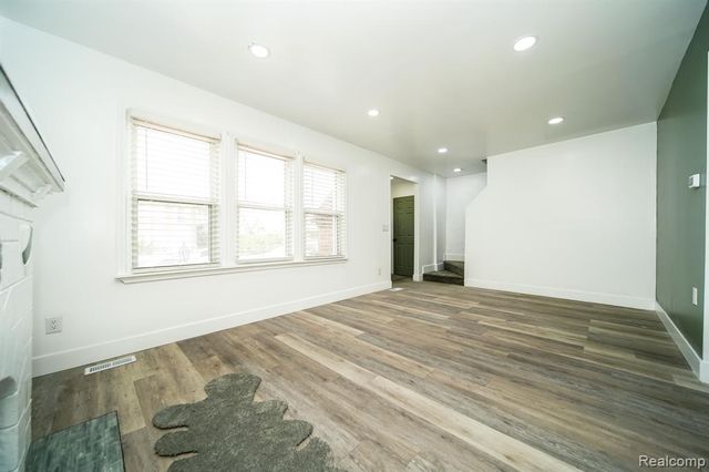 16240 Washburn Street, Detroit, MI 48221