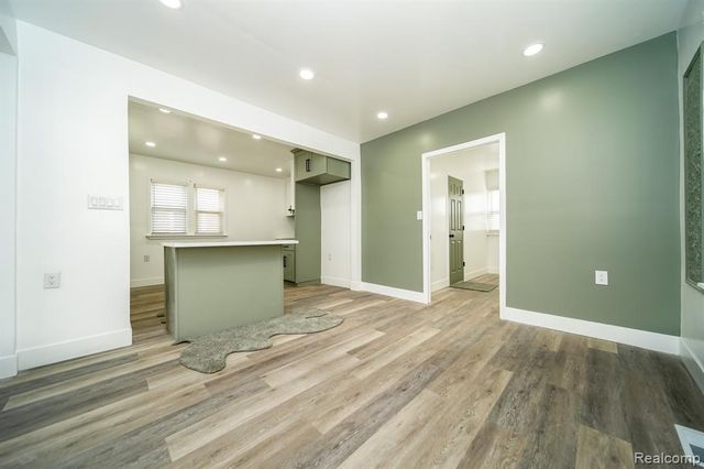 16240 Washburn Street, Detroit, MI 48221