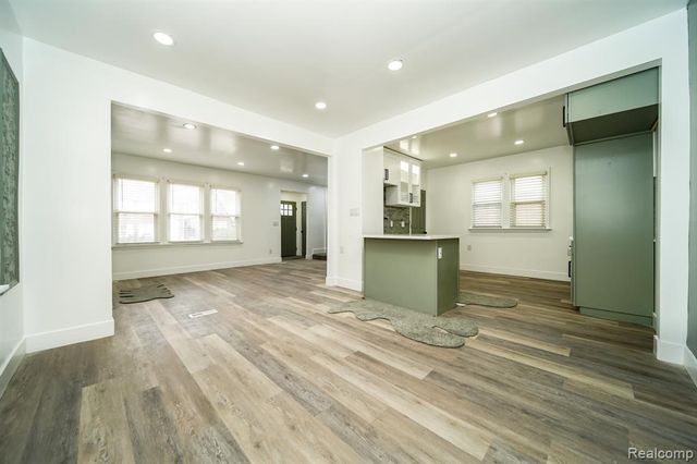 16240 Washburn Street, Detroit, MI 48221