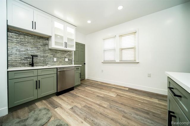 16240 Washburn Street, Detroit, MI 48221