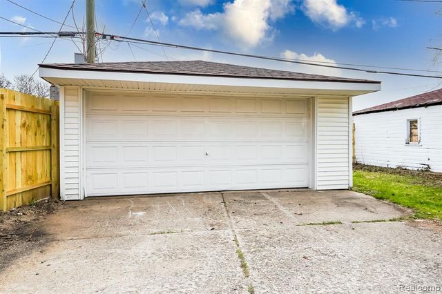 16240 Washburn Street, Detroit, MI 48221