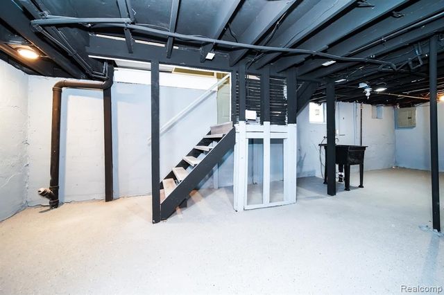 16240 Washburn Street, Detroit, MI 48221