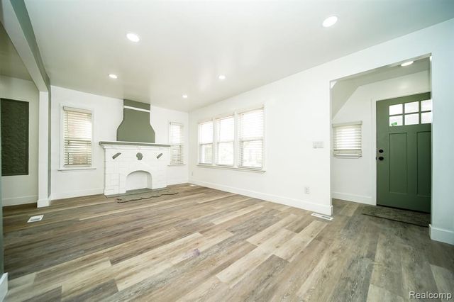 16240 Washburn Street, Detroit, MI 48221