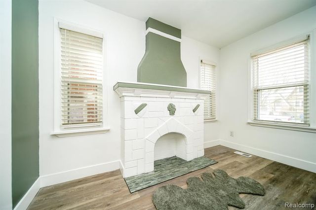 16240 Washburn Street, Detroit, MI 48221