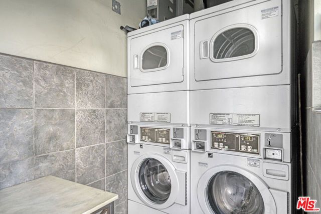 1611 Winona Boulevard, Los Angeles, CA 90027