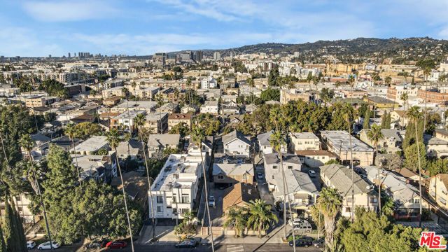 1611 Winona Boulevard, Los Angeles, CA 90027