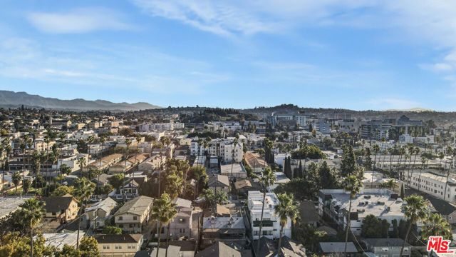 1611 Winona Boulevard, Los Angeles, CA 90027