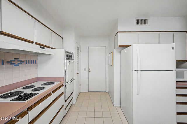 9933 W PLEASANT VALLEY Road, Sun City, AZ 85351