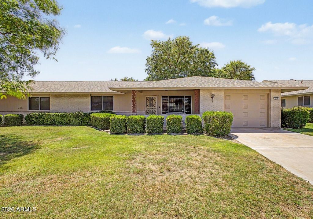 9933 W PLEASANT VALLEY Road, Sun City, AZ 85351