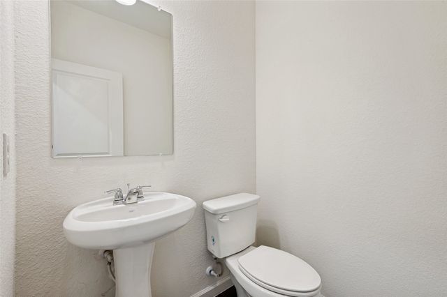 2430 Sagebrush Drive, Glenn Heights, TX 75154