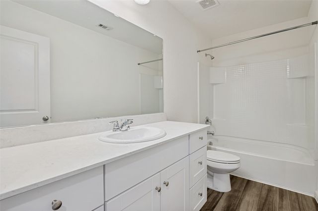 2430 Sagebrush Drive, Glenn Heights, TX 75154