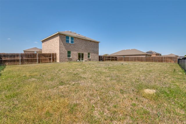 2430 Sagebrush Drive, Glenn Heights, TX 75154